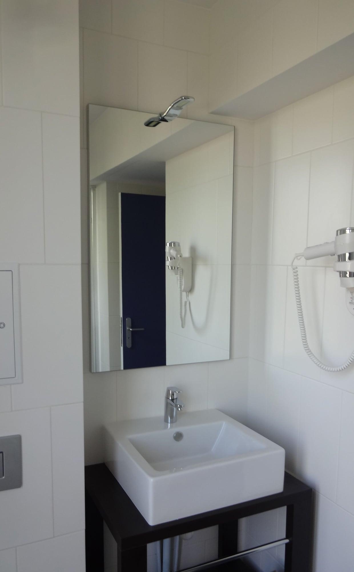 Hotel Les Terres Blanches Chatou Zewnętrze zdjęcie