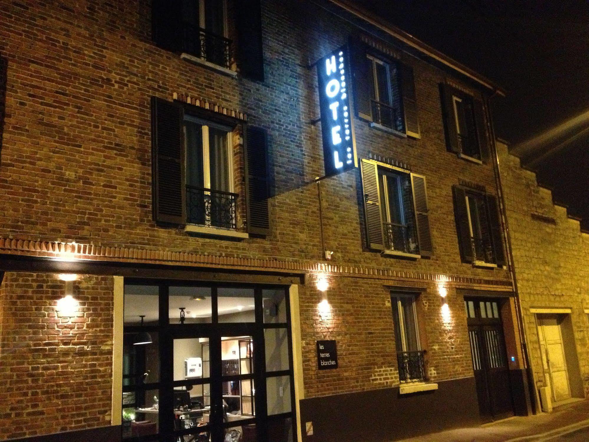 Hotel Les Terres Blanches Chatou Zewnętrze zdjęcie